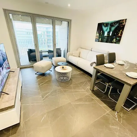 Appartement Luxury 1 Bedroom With Terrace & Parking In Cloche D'or- Cd3 *