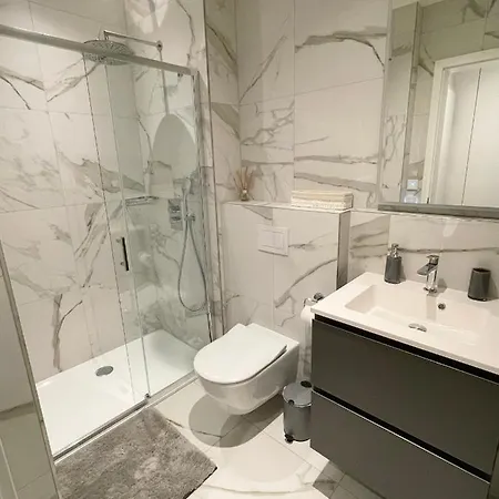 Luxury 1 Bedroom With Terrace & Parking In Cloche D'or- Cd3